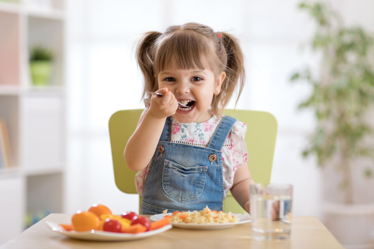 Gesund ernähren: Tipps, wie auch Kinder gern essen  Eltern